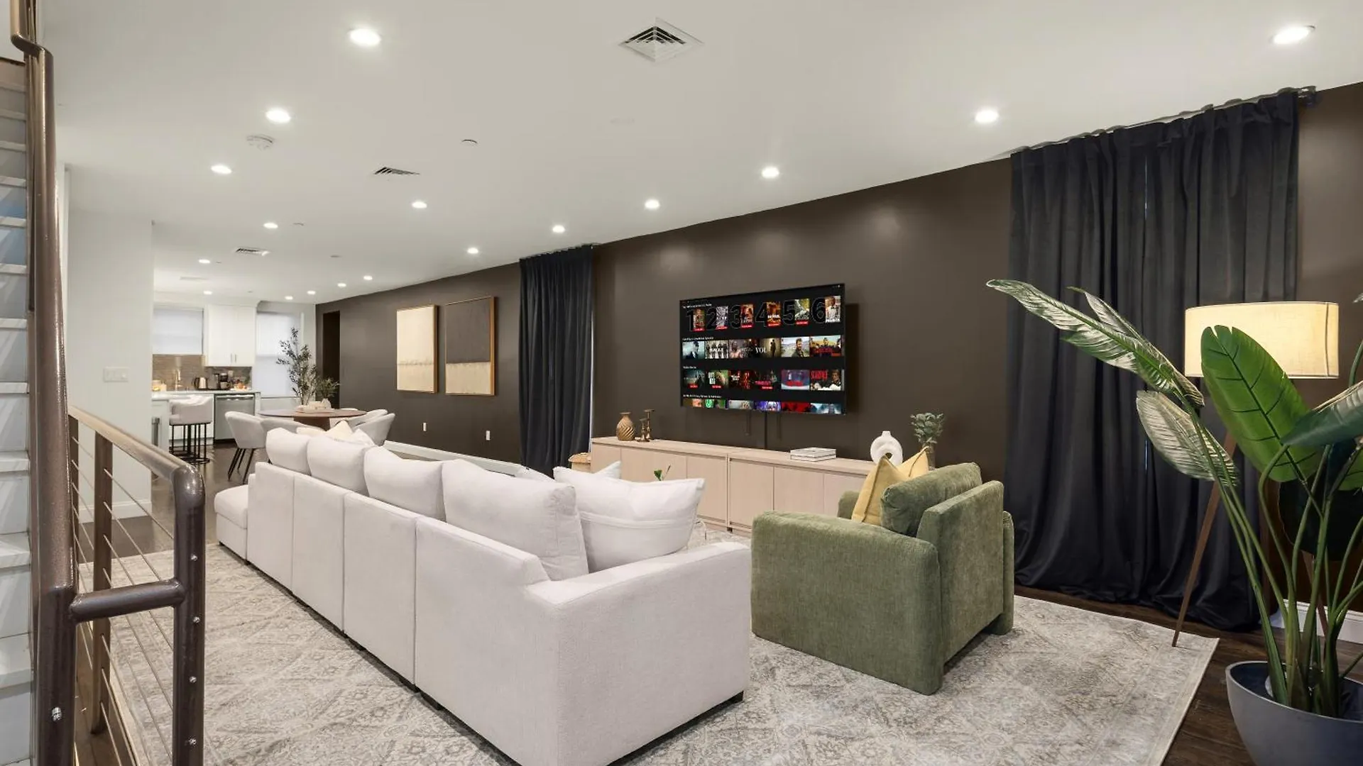 Stylish 3Br Designer Home In Harlem With Parking 뉴욕 아파트